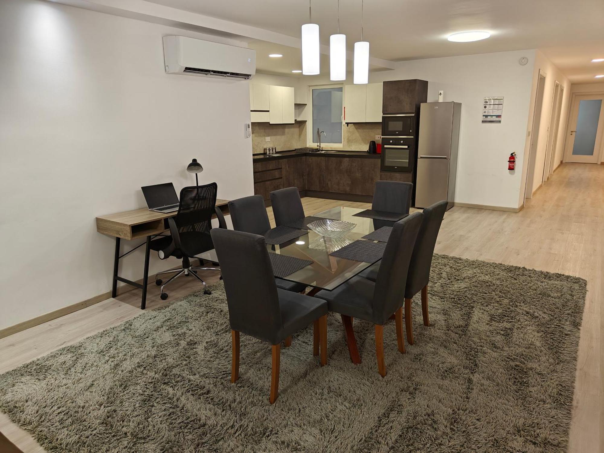 Modern Apartment With Large Outdoor Area - Sleeps 7, Close To Malta International Airport Luqa Eksteriør bilde